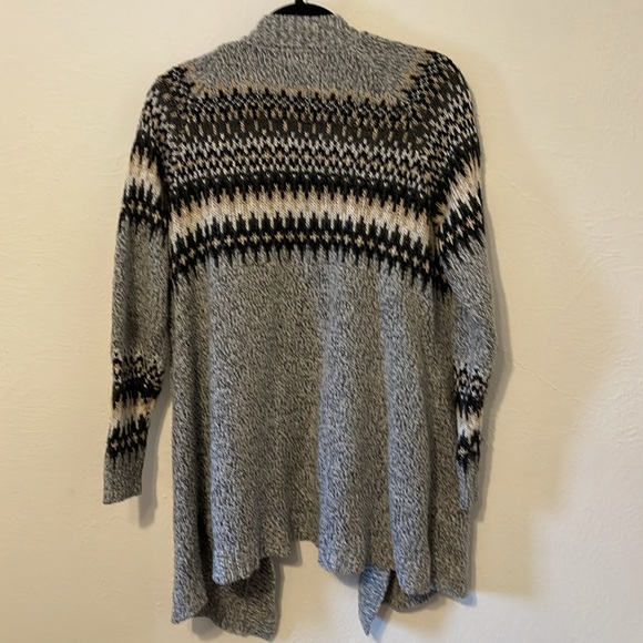 Maurice’s Cardigan - L - Picture 4 of 6